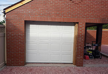 New Garage Door Installation - Schaumburg
